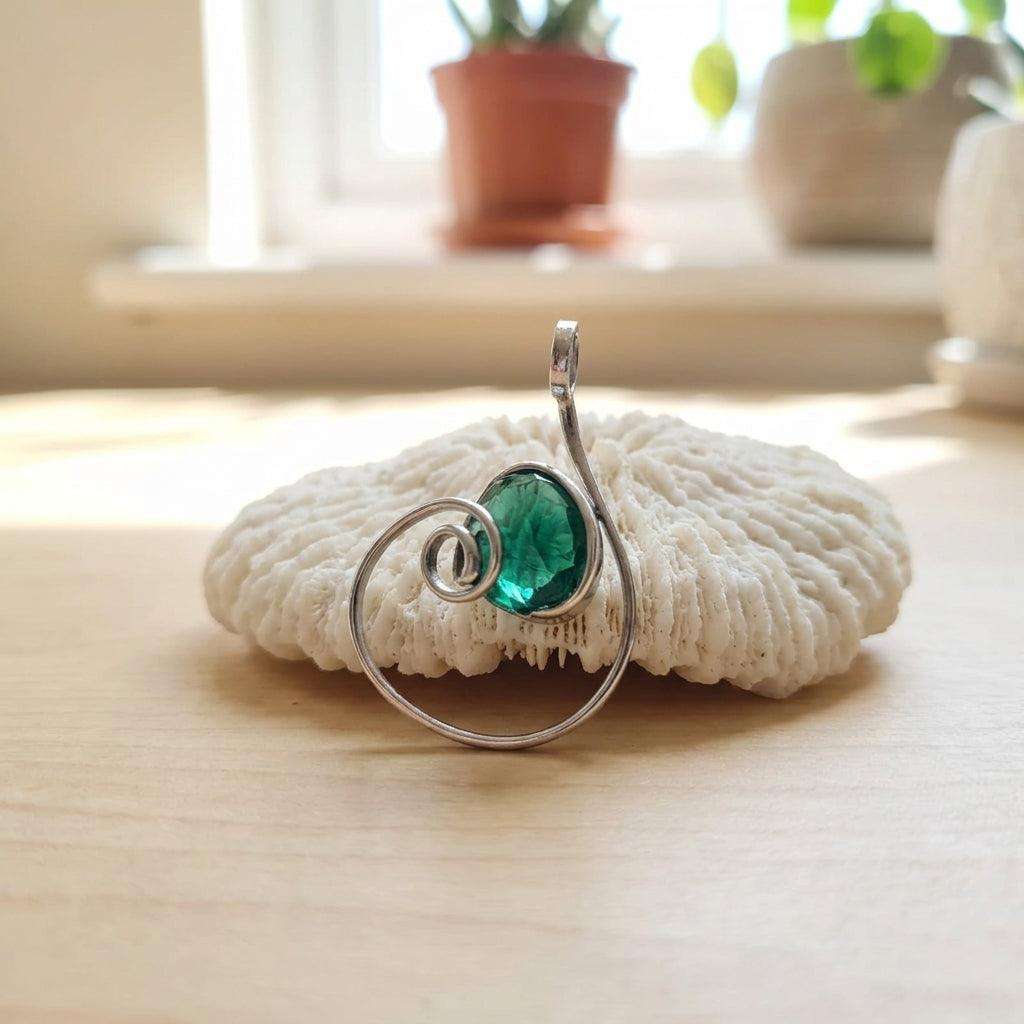 Colier Emerald Spiral – Cristal Verde Smarald