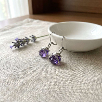 Cercei Minimalist Amethyst Whisper – Cristal Mov-Violet